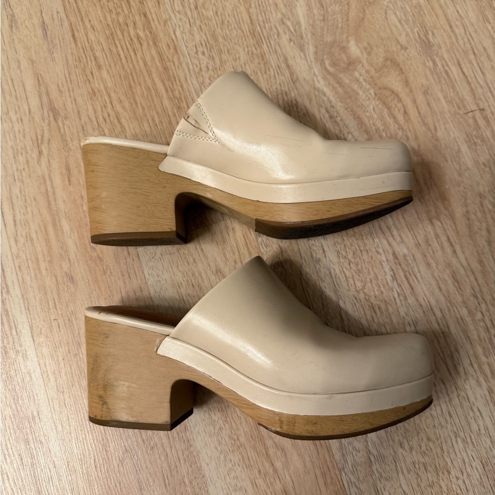 Cream Leather Clogs
